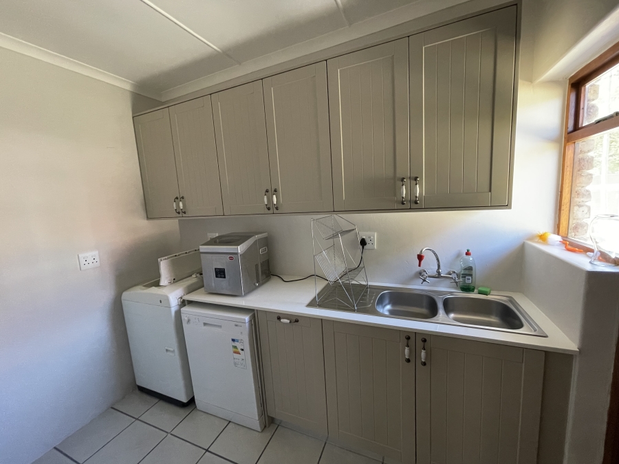 3 Bedroom Property for Sale in Middedorp Western Cape